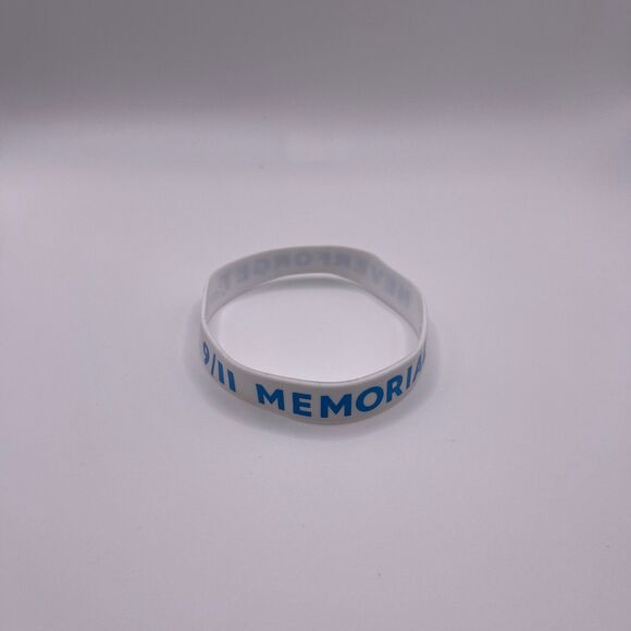 White & Blue Never Forget 9/11 Memorial Rubber Bracelet - Picture 7 of 12